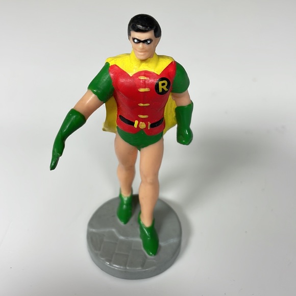 Robin lot - 6 Vintage Robin figures - All different pieces of Batman’s sidekick - Picture 10 of 16
